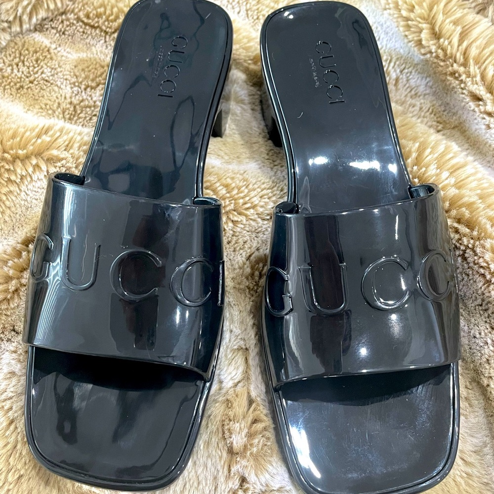 Gucci Black rubber sandal